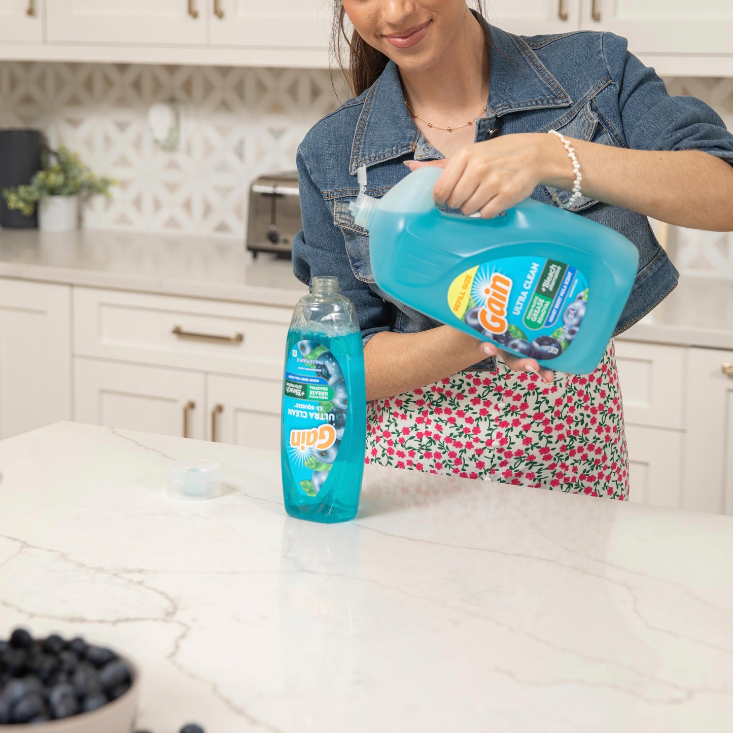 Gain Ultra Dish Washing Liquid Dish Soap, Honey Berry Hula Scent, 90 fl oz.
